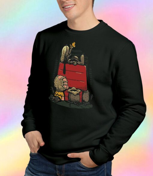 Charlie Brown Aliens Face Hugger Snoopy Sweatshirt